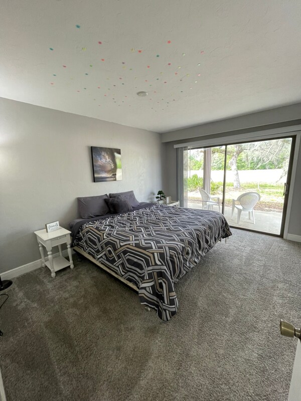 Building Photo - 5023 Sherwood Ln