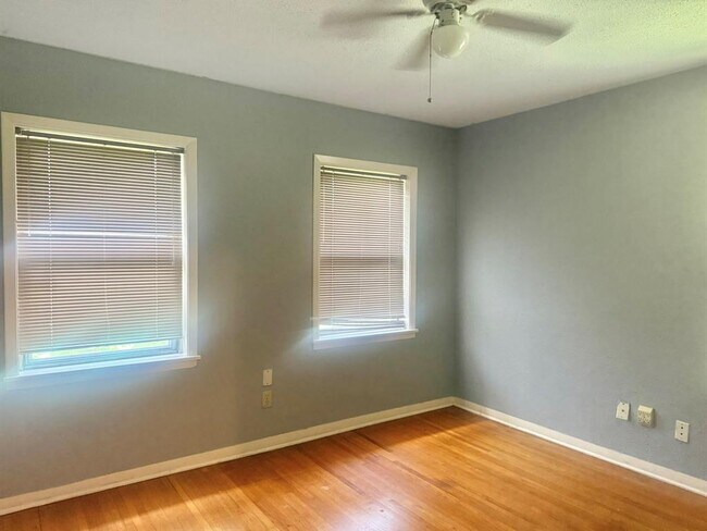 Building Photo - 1509 Ronson Rd