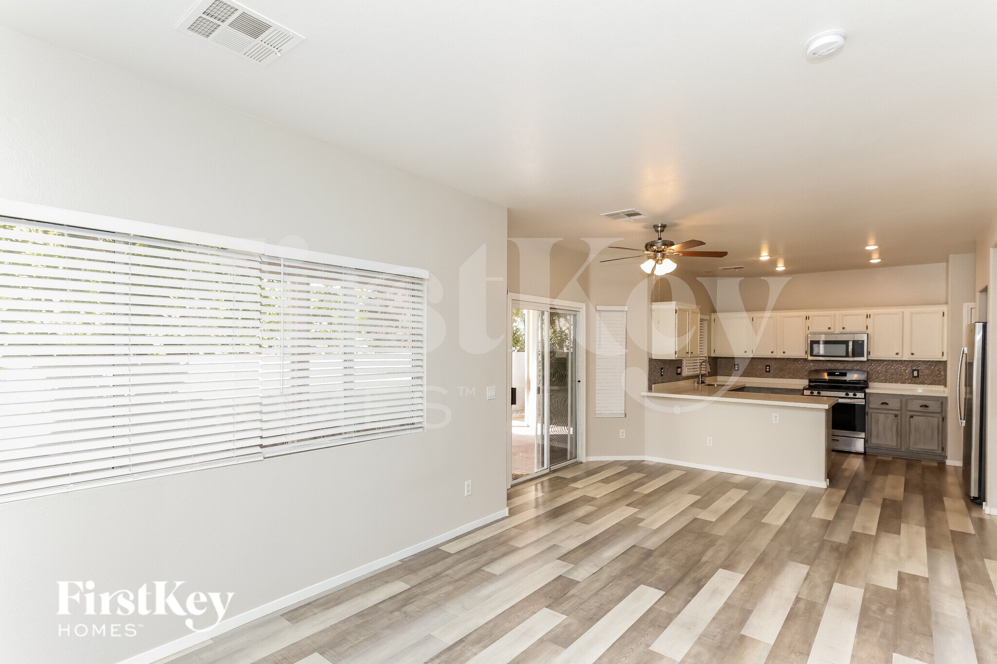 Building Photo - 812 New Season Ct