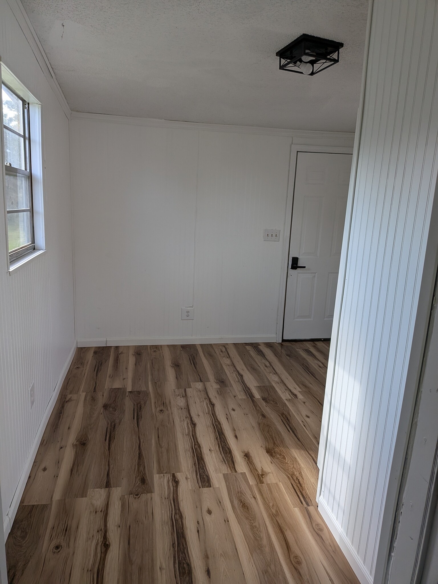 Building Photo - 1906 Park Manor Dr