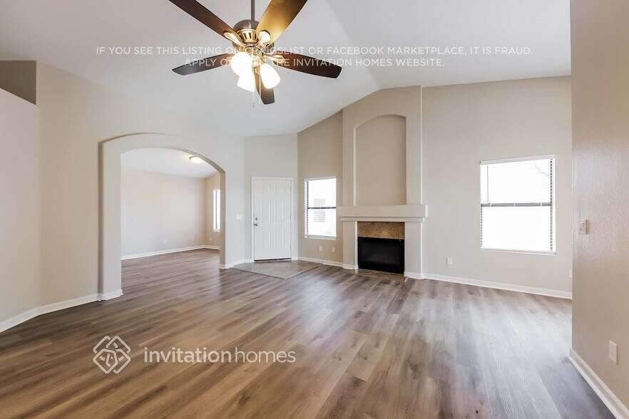 Building Photo - 20463 N 37th Ave