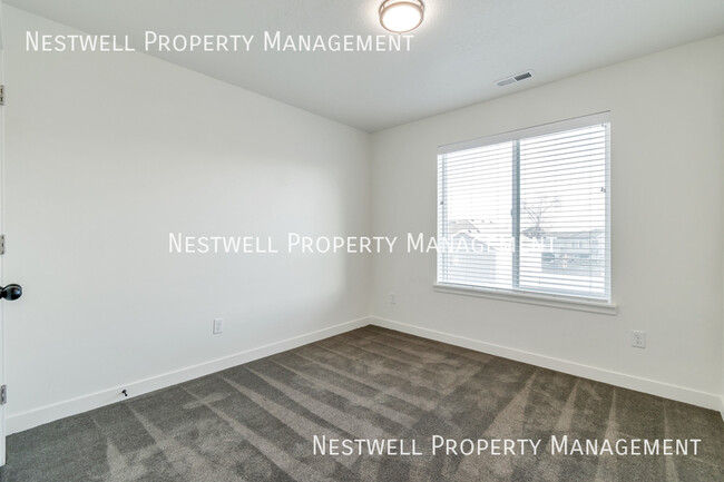 Building Photo - 1512 W 3395 S