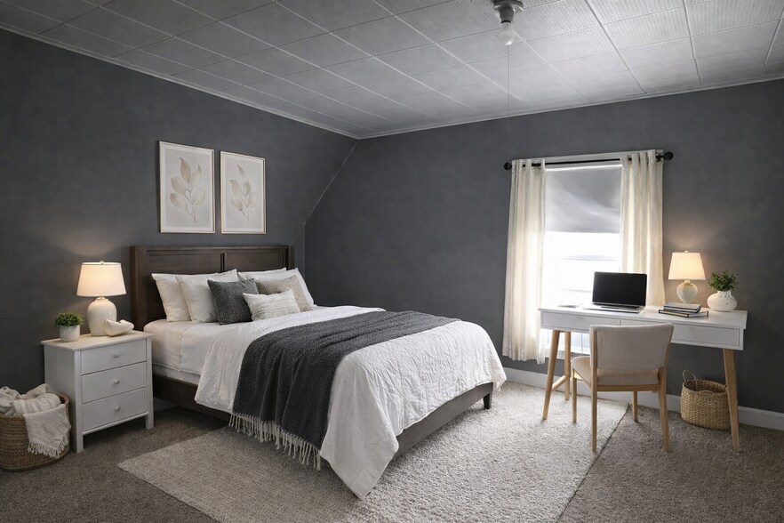 Building Photo - 1478 Van Buren Ave