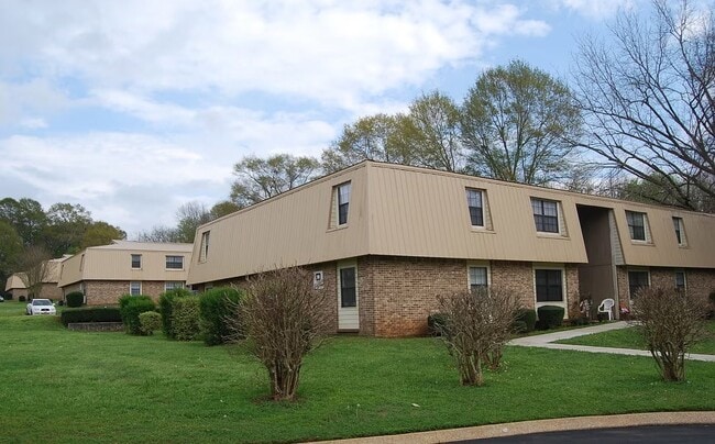 Primary Photo - 496 Perdue Pl