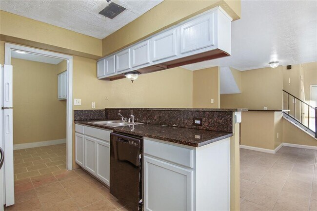 Building Photo - 12223 W Village Dr