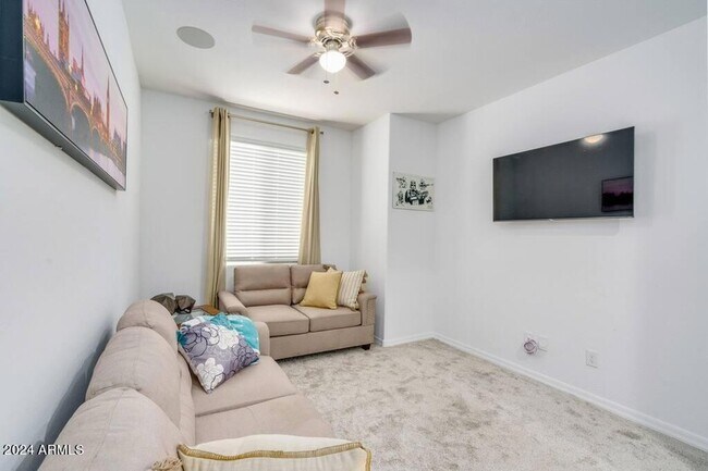 Building Photo - 17723 W Bajada Rd