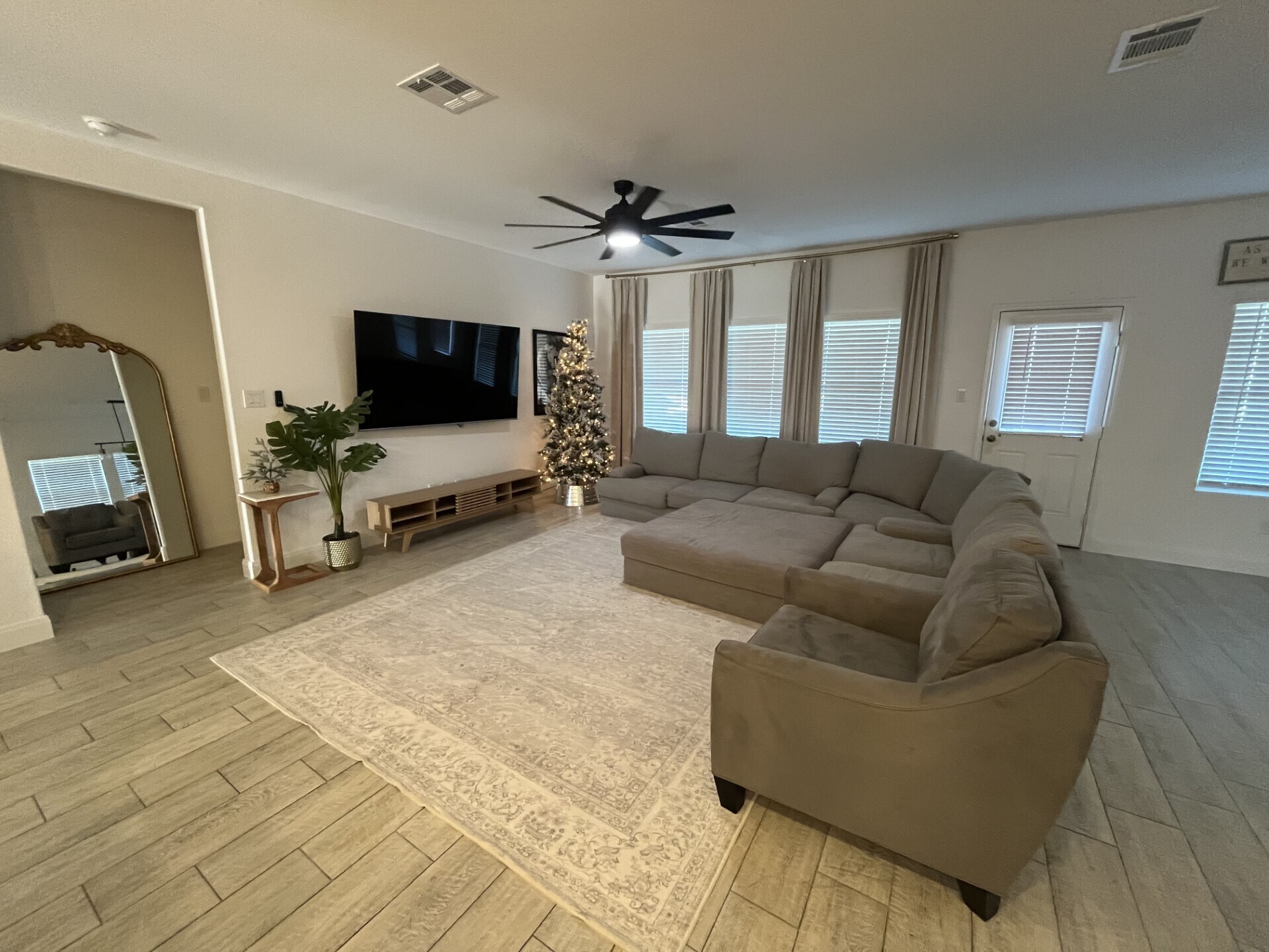 Living 2 of 6 - 6615 Morgan Path