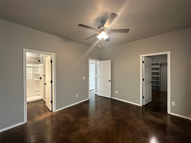 Building Photo - 7525 NONE REDBUD St