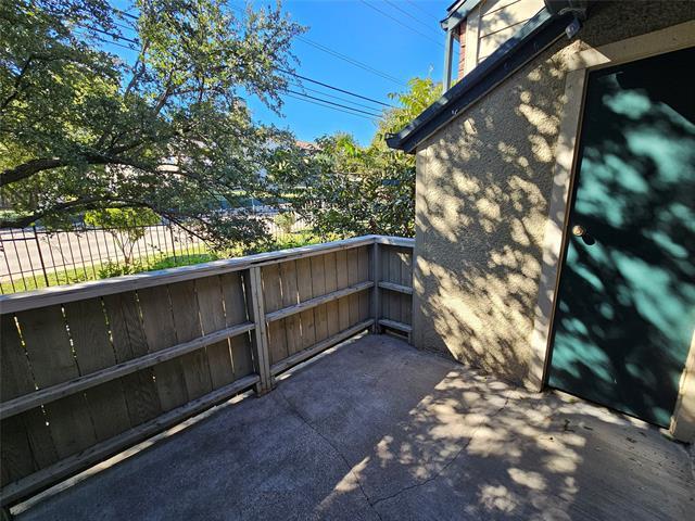 Building Photo - 8601 Park Ln