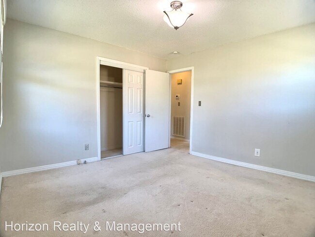 Building Photo - 3 br, 2 bath House - 2707 Dove Ct