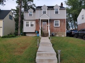 Building Photo - 2411 Patane Ave