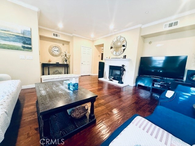 Building Photo - 43 Long Meadow