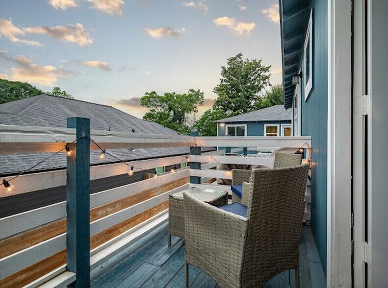 Building Photo - 3601 Anita St