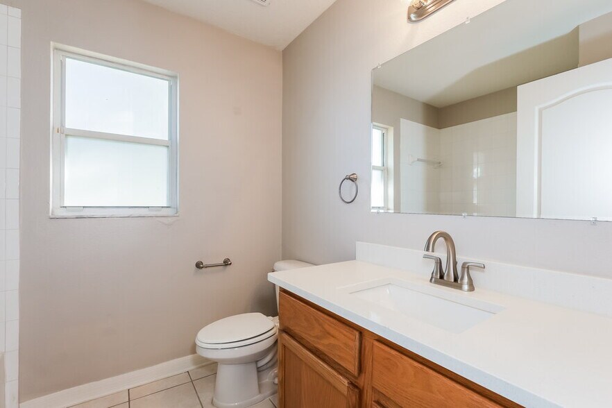 Building Photo - 29505 Morningmist Dr