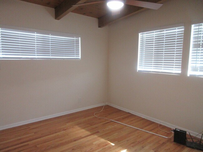 Building Photo - 13235 Cumpston St