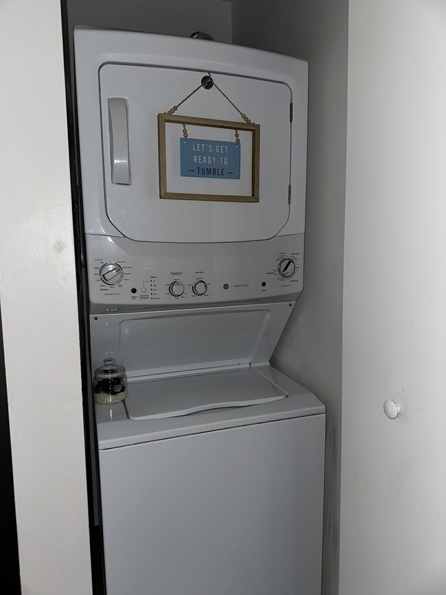 Building Photo - 2600 Light Road