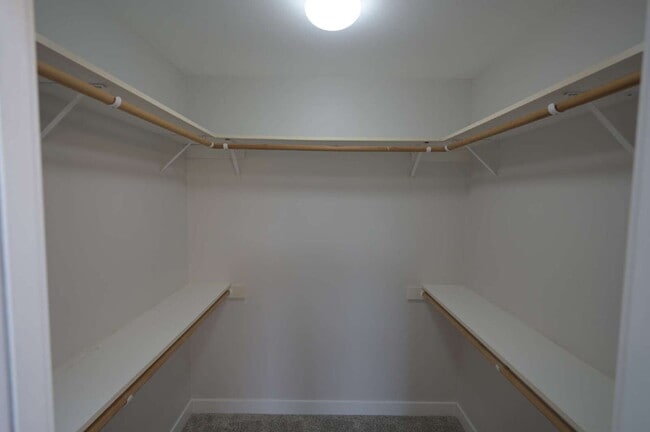 Building Photo - Newly renovated 3 bed 2 bath in a country ...