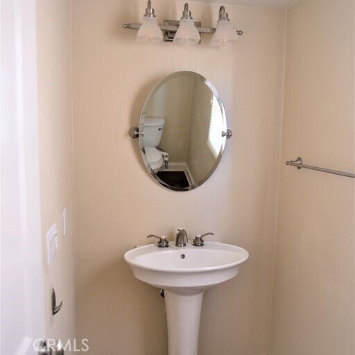 Building Photo - 56 Twin Gables