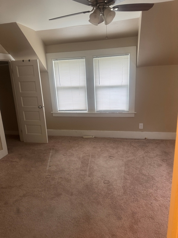 Building Photo - 103 Bowling Ln