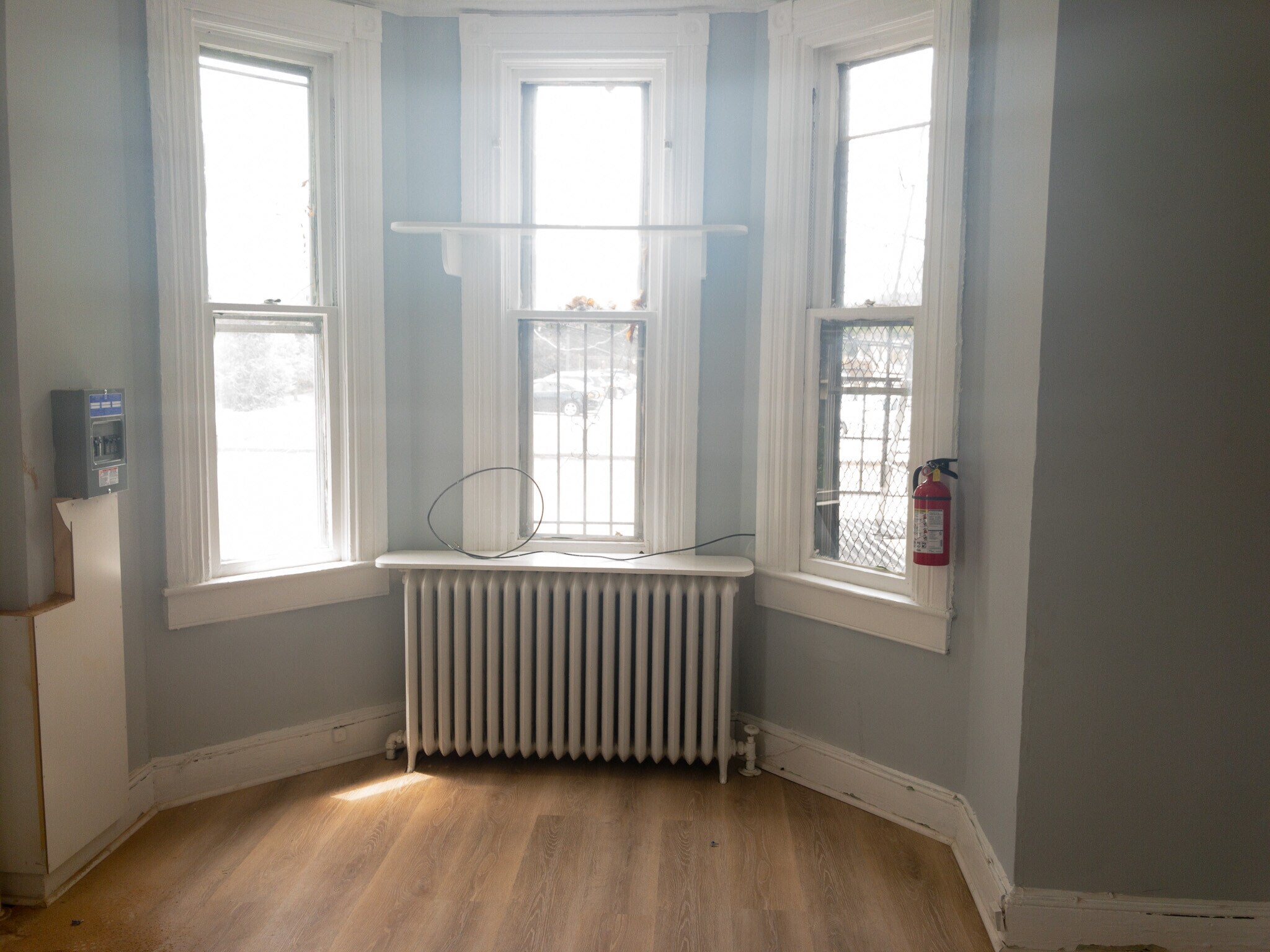 Kitchen bay window - 1204 John St