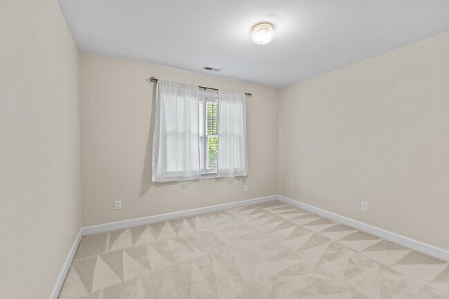Building Photo - 103 La Quinta Ct