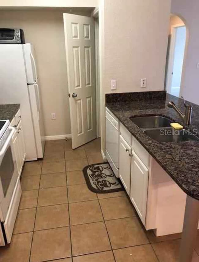 Building Photo - Spacious 2bed 2bath Condo in Downtown