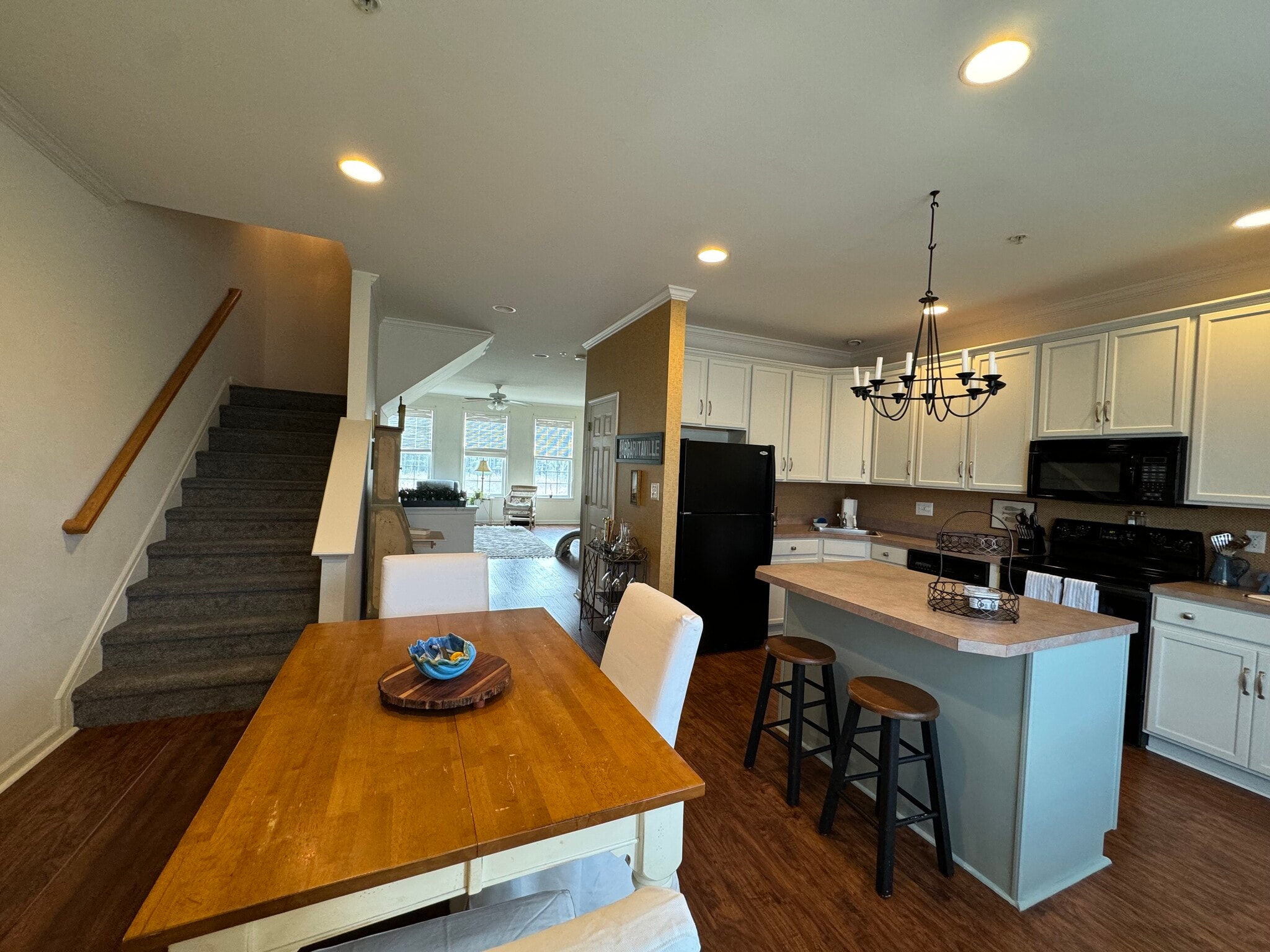 Building Photo - 35821 S Gloucester Cir
