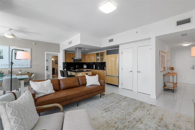 Building Photo - 6899 Collins Ave