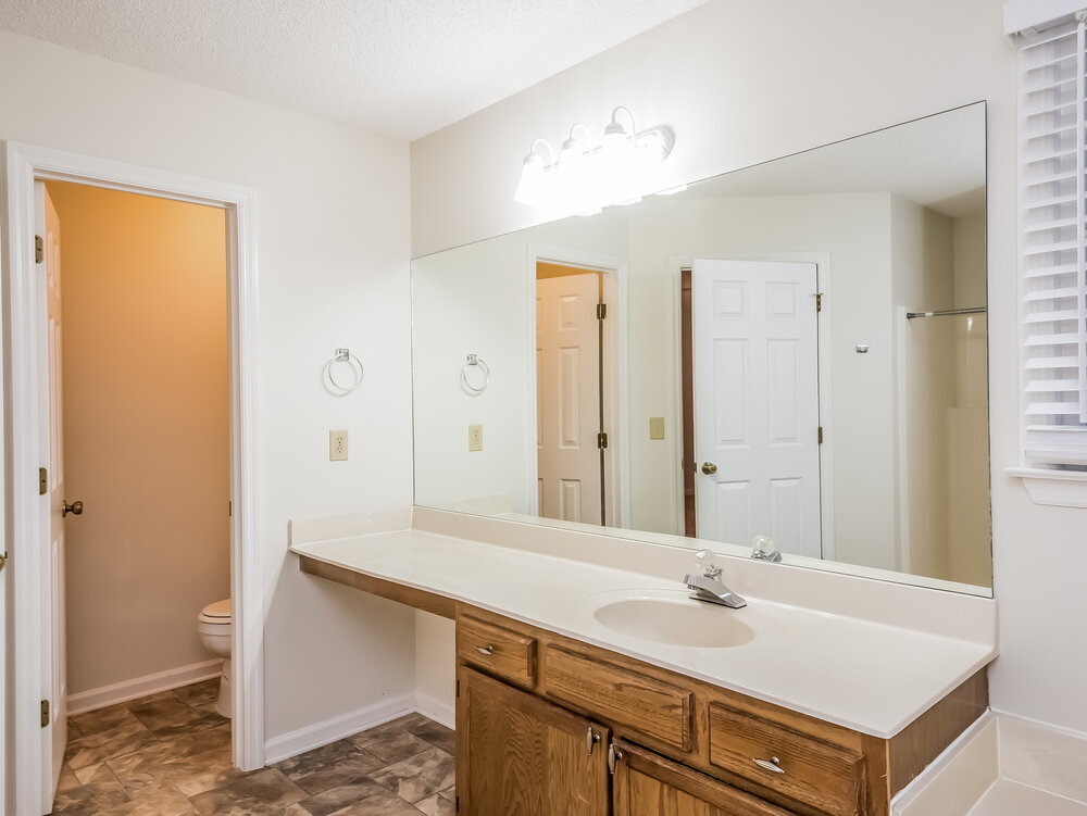 Building Photo - 5151 Brownwood Dr