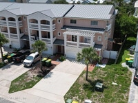 Building Photo - 114 18th Ave N