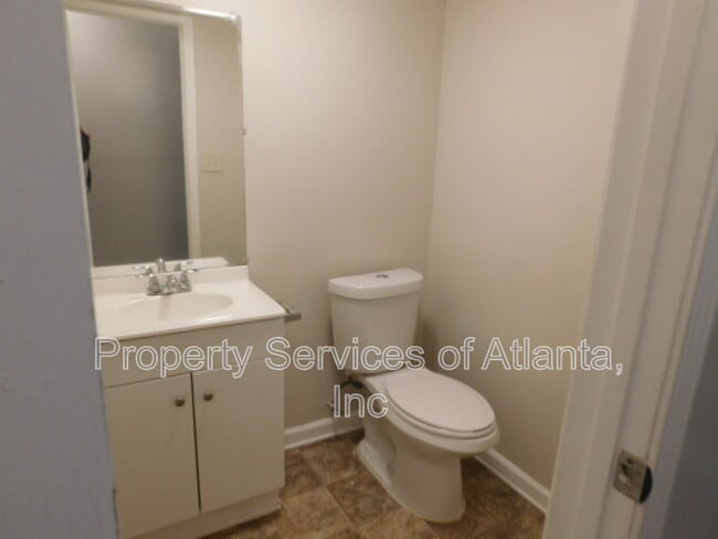 Building Photo - 8079 Kendrick Rd