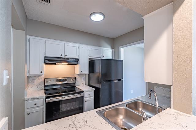 Building Photo - 800 Treadwell Ct