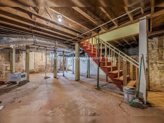 Building Photo - 1977 N Decatur Rd