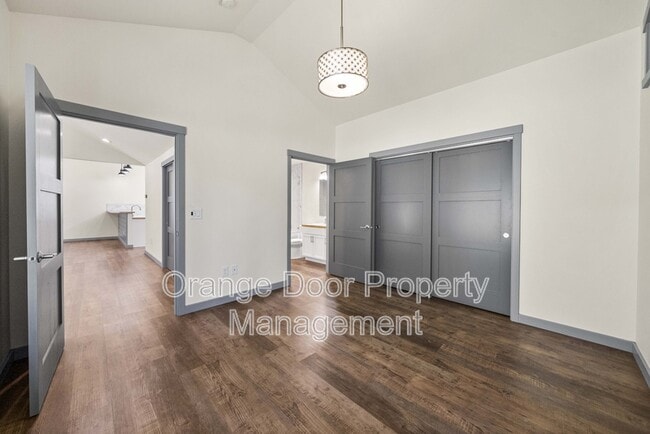 Building Photo - 7013 Stanich Ave