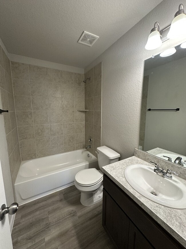 Building Photo - 2146 10th St