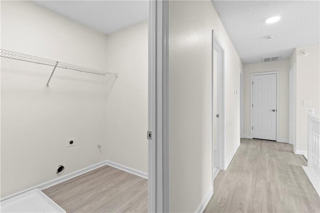 Building Photo - 1893 Tulip Petal Rd