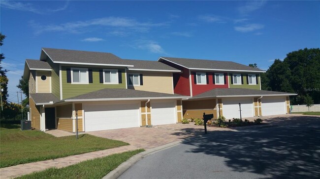 Building Photo - 1715 Lake Buckeye Rd