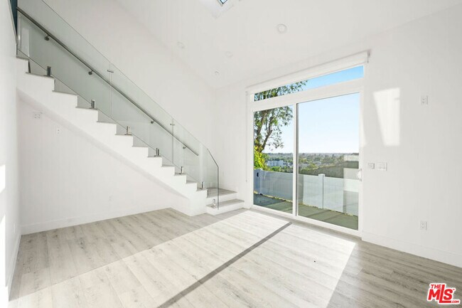 Building Photo - 10321 Sala Pl