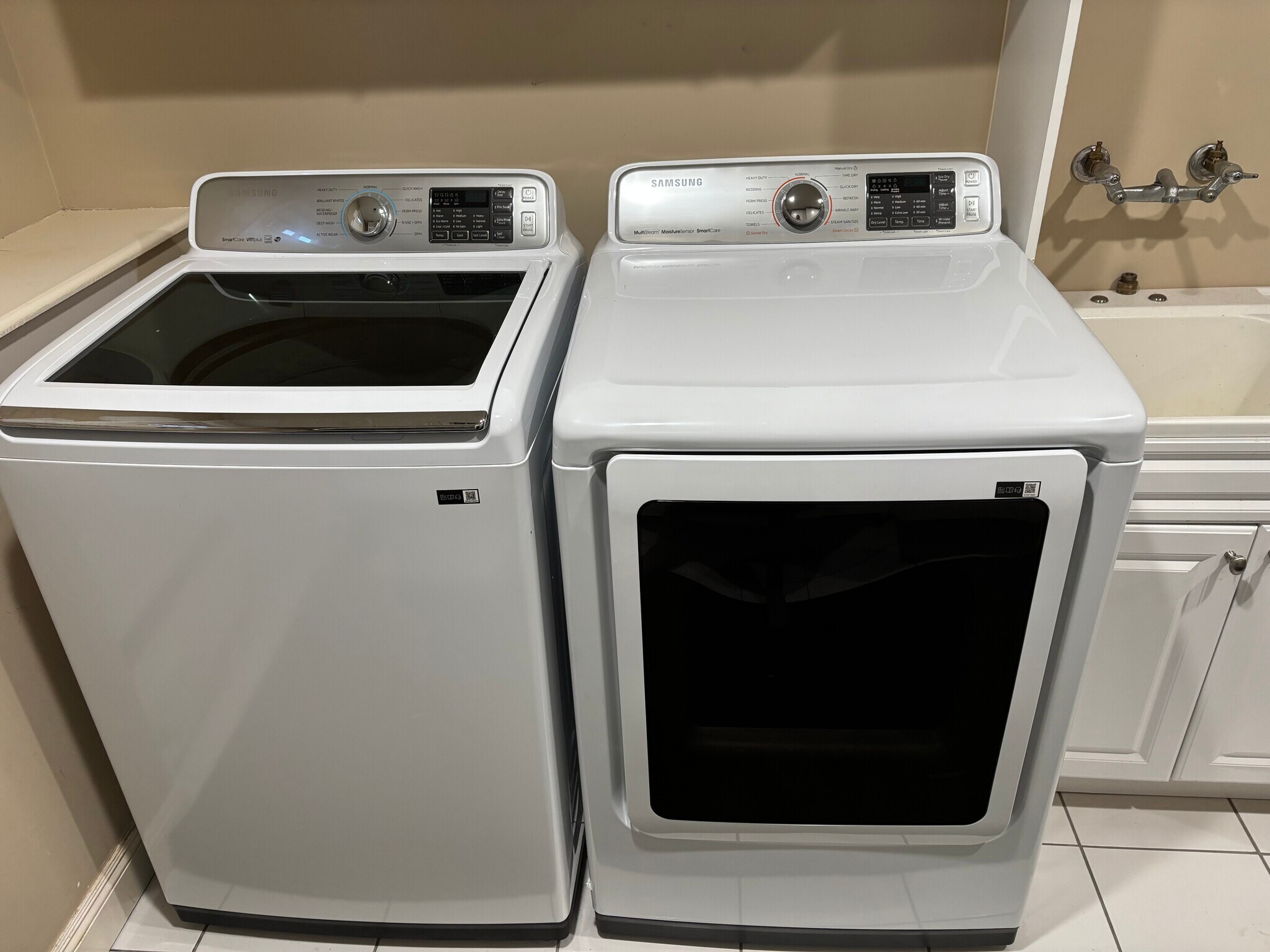 Building Photo - 66 Merced Ave