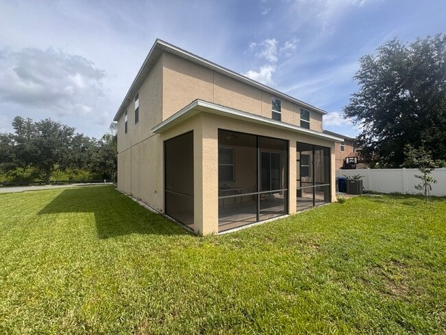 Building Photo - 4 Bedroom/3 Bathroom Enclave at Terra Bella