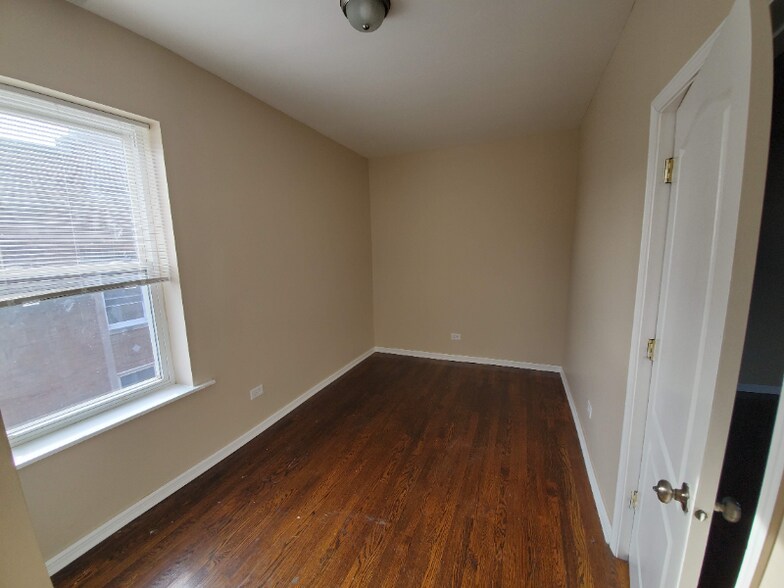 Building Photo - 7014 S Sangamon St