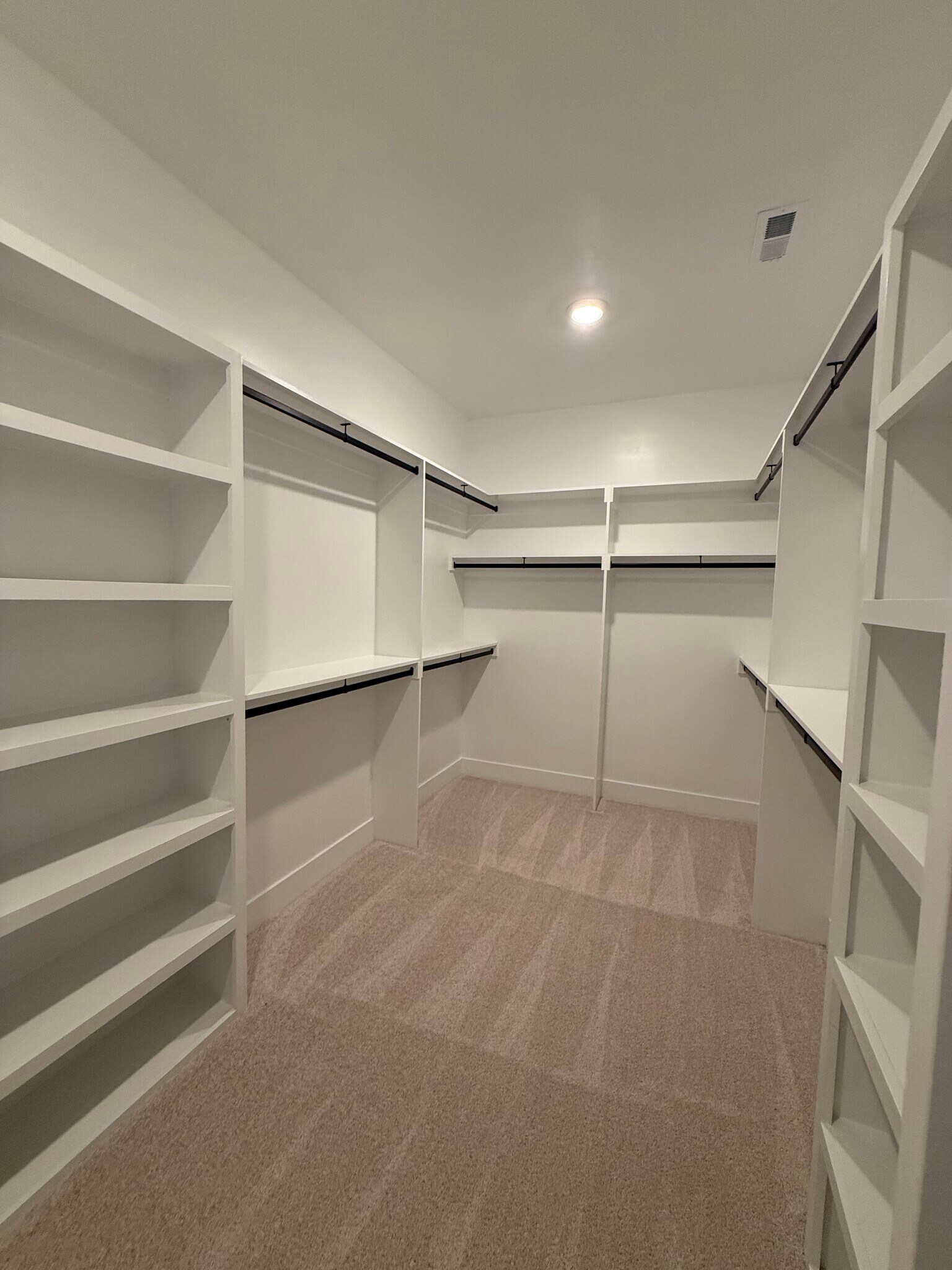 Building Photo - 2049 Burson Dr