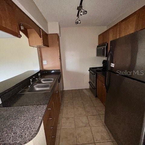 Building Photo - 2500 Winding Creek Blvd