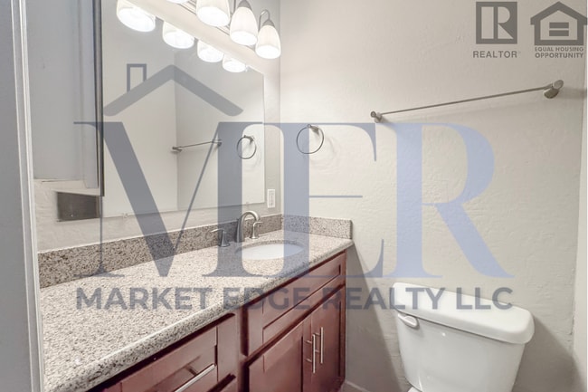 Building Photo - 5Bed/5Bath House at University Dr/Priest Dr! Move-In Ready on 05/07/2026! - 4 CAR CARPORT! NO HOA!