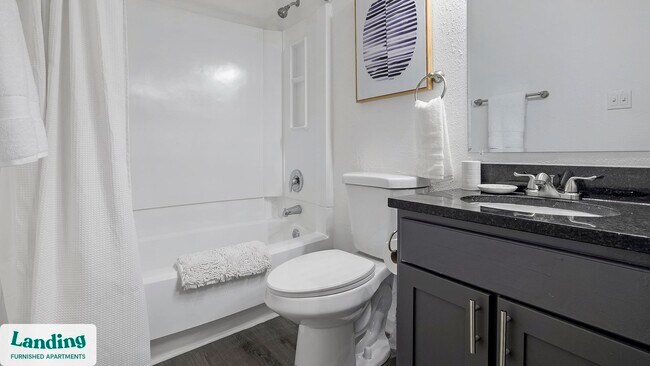 Building Photo - 2030 Northcliffe Dr