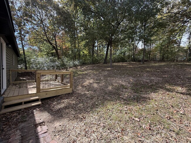 Building Photo - 217 Geren Dr