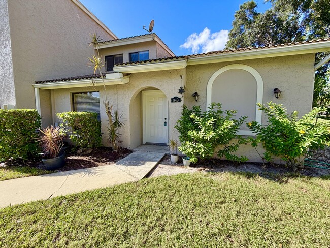 Primary Photo - **LELY COUNTRY CLUB** 2 BED + LOFT / 2 BAT...