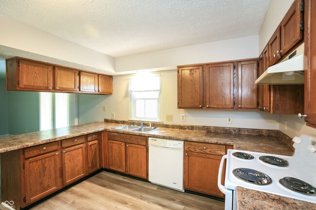 Building Photo - 6127 Terrytown Pkwy