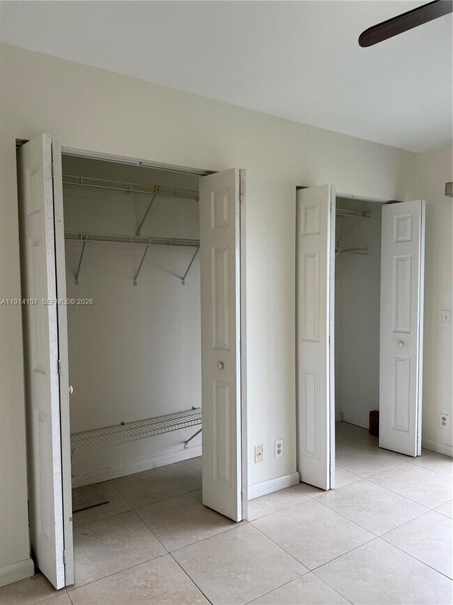 Building Photo - 13250 SW 4th Ct