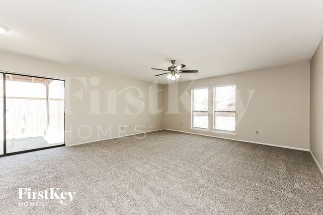 Building Photo - 2605 Trailridge Dr